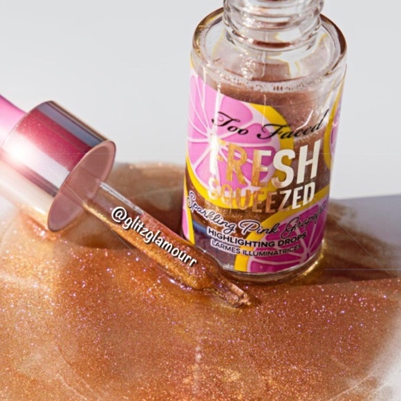 ✨Too Faced Fresh Squeezed Highlighter✨